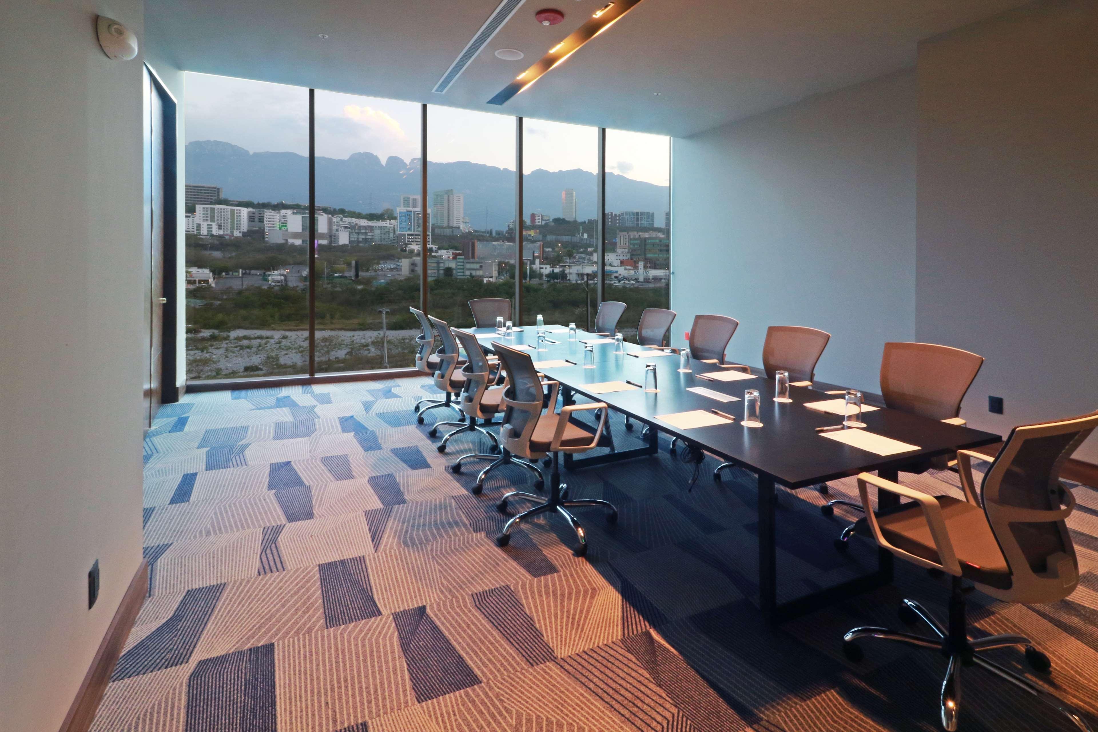 Hilton Garden Inn Monterrey Obispado Zewnętrze zdjęcie
