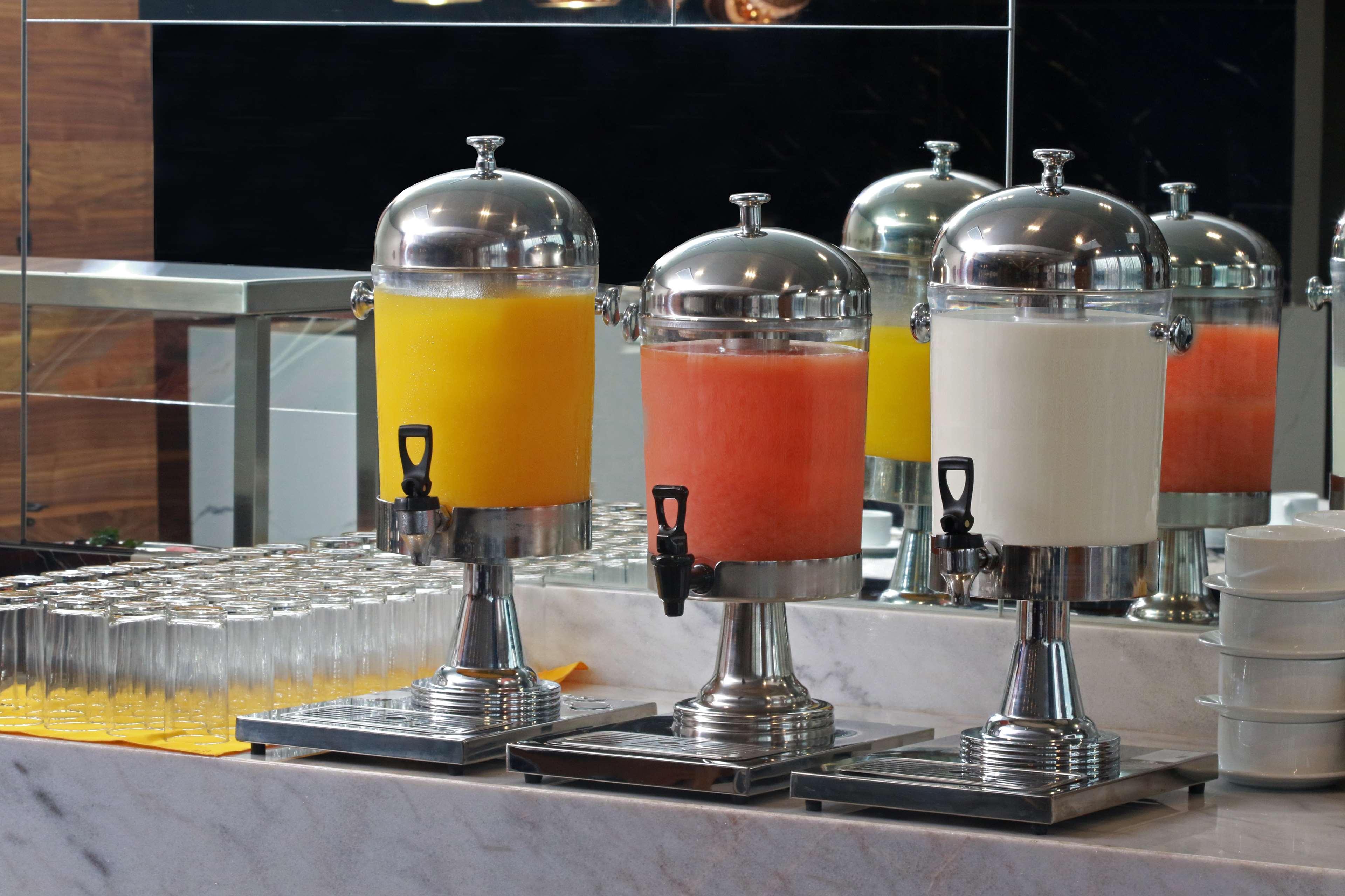 Hilton Garden Inn Monterrey Obispado Zewnętrze zdjęcie