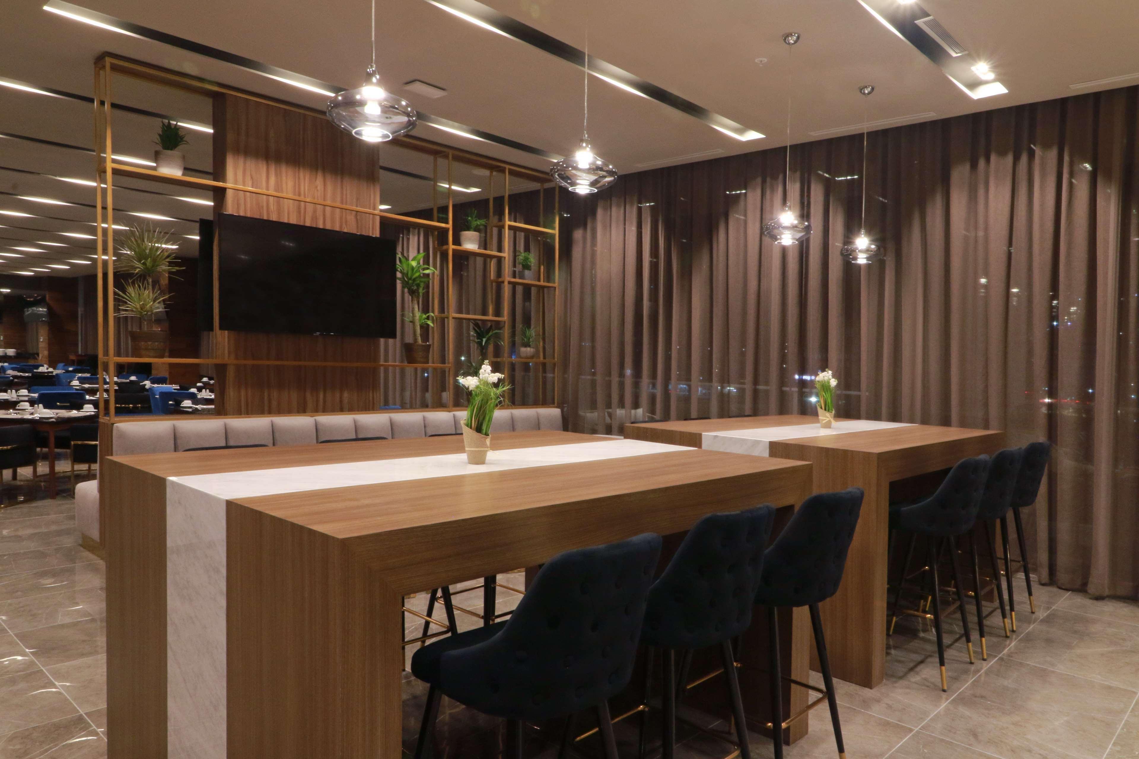 Hilton Garden Inn Monterrey Obispado Zewnętrze zdjęcie