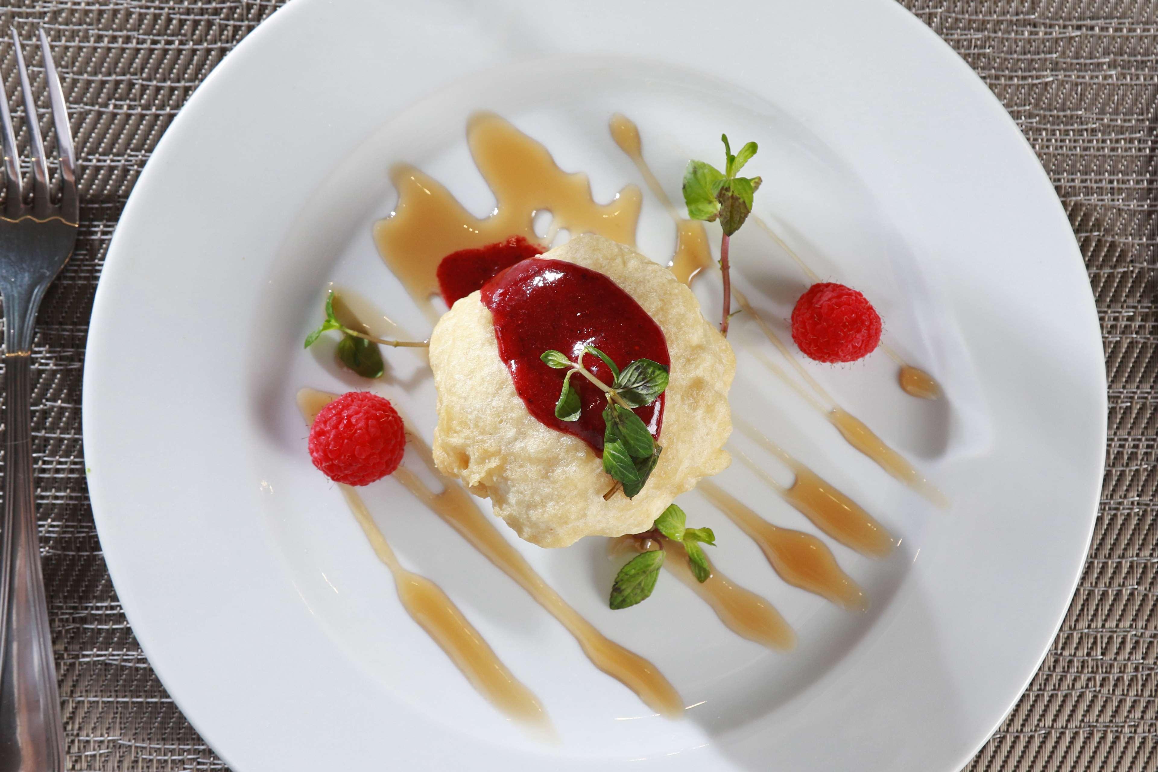 Hilton Garden Inn Monterrey Obispado Zewnętrze zdjęcie