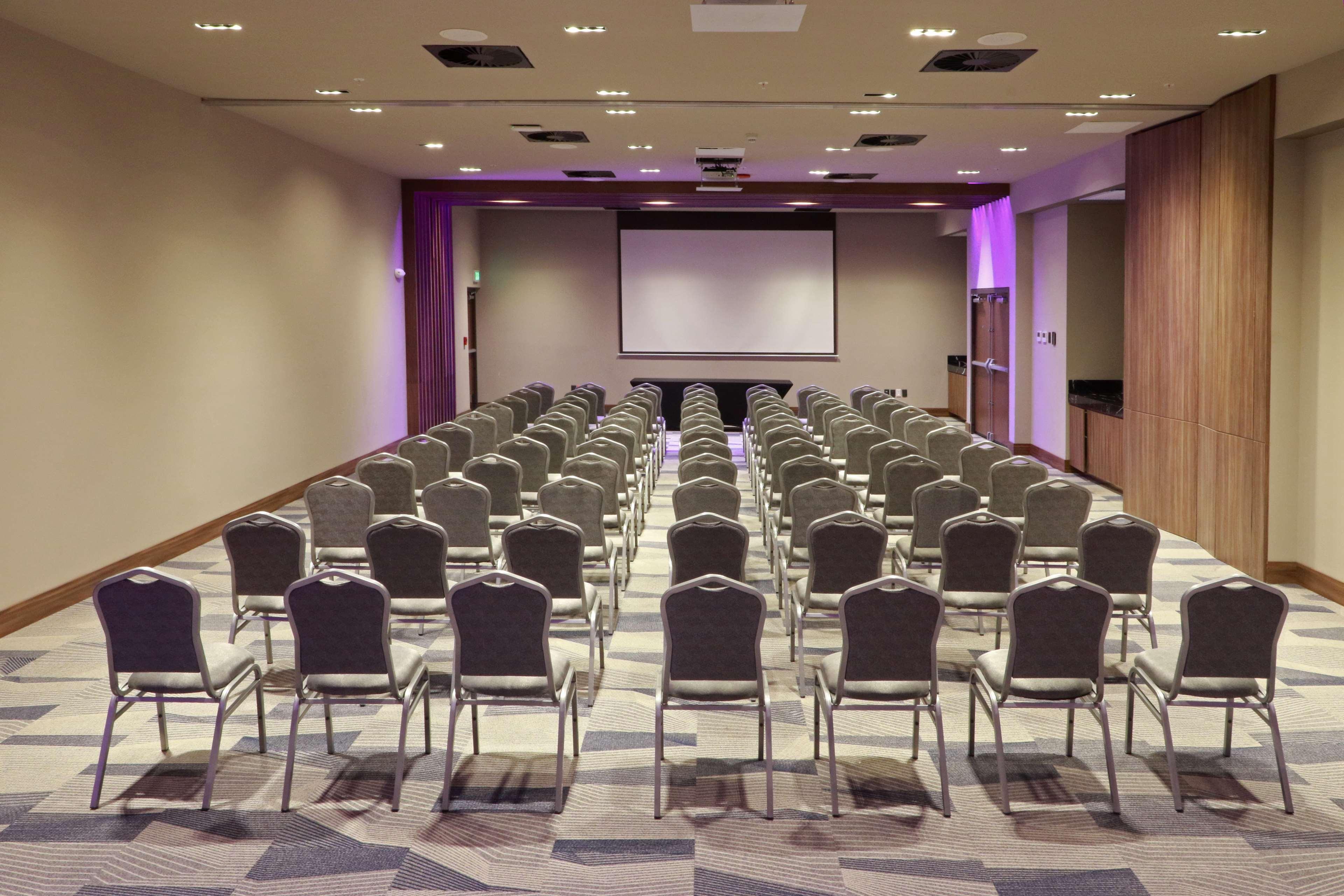 Hilton Garden Inn Monterrey Obispado Zewnętrze zdjęcie